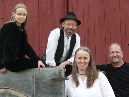 Photo of Jutta & the Hi-Dukes (tm) as a quartet – Back row: Zoï Doehrer, Terran Doehrer; front row: Jutta Distler, Velizar Shumanov. Photo © 2008 Modal Music, Inc. (tm) All rights reserved.